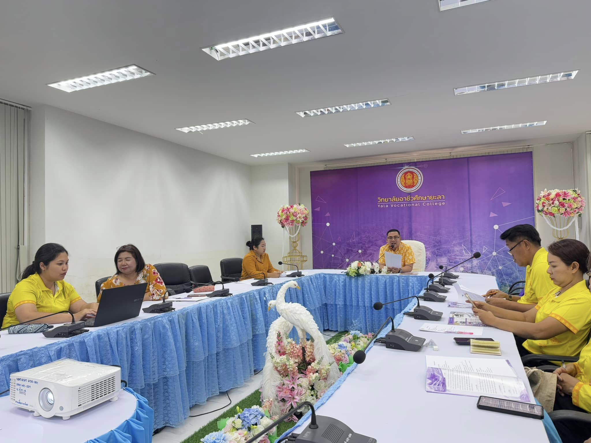 การประชุมเตรียมความพร้อมการจัดทำคู่มือนักเรียน นักศึกษา ประจำปี 2568