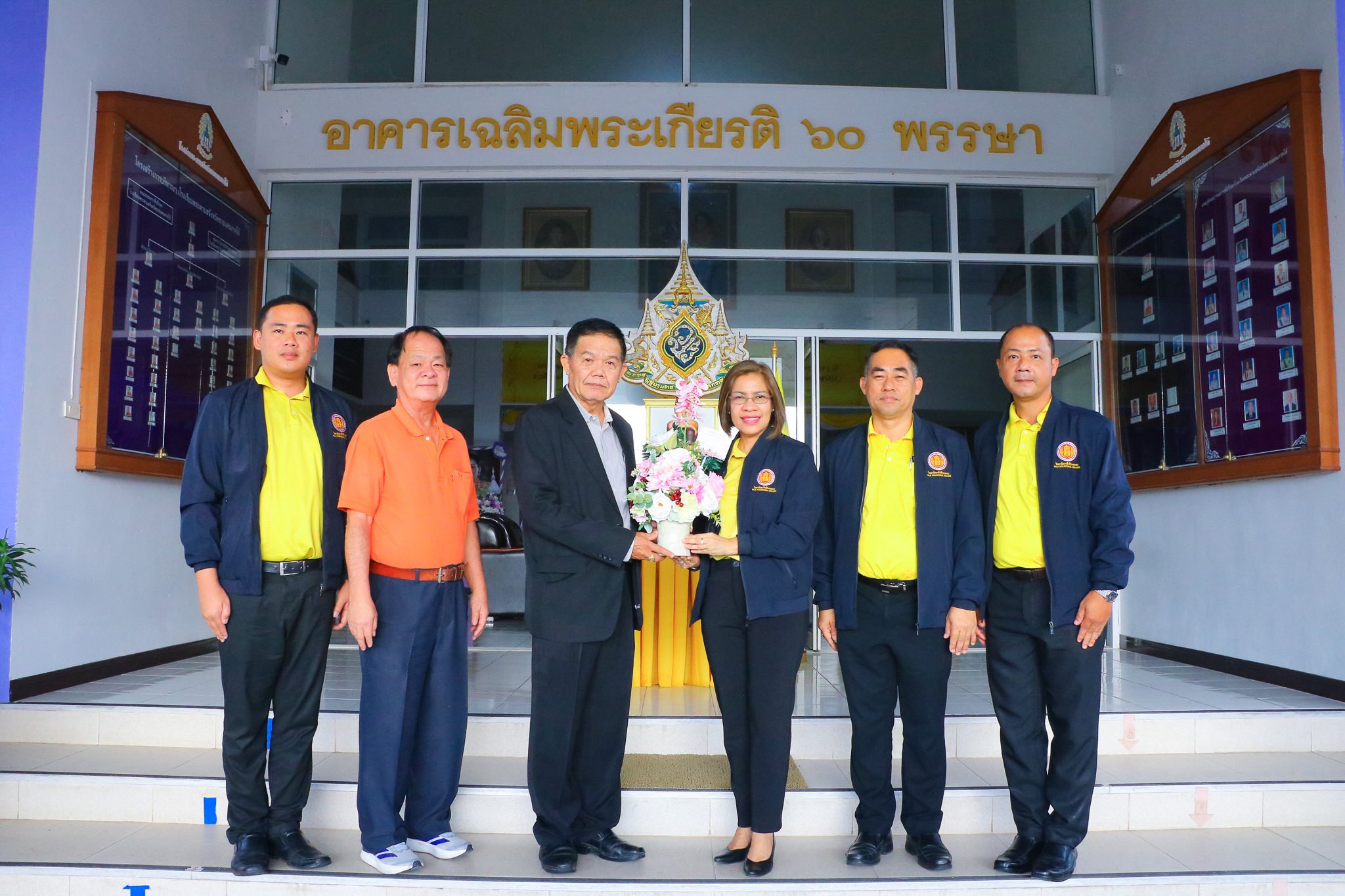 แสดงความยินดีผู้อำนวยการโรงเรียนพระดาบสจังหวัดชายแดนภาคใต้