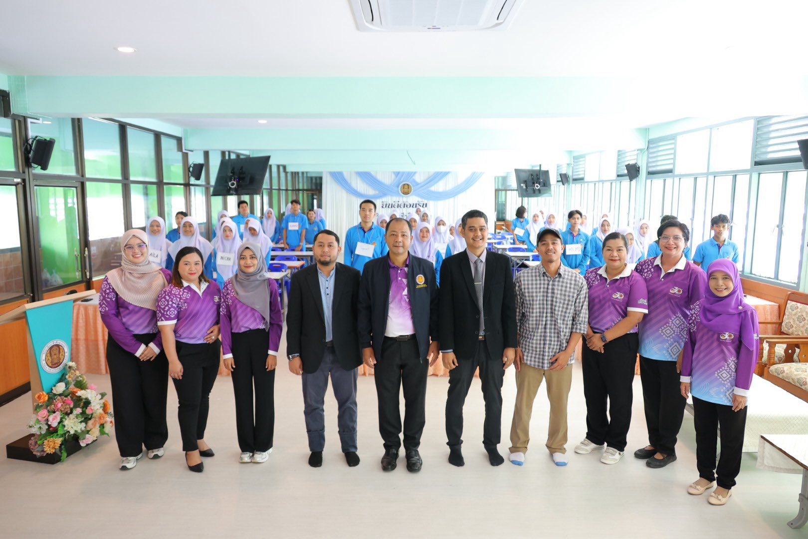 โครงการพัฒนาทักษะการสื่อสารภาษาอังกฤษ English Camp 2025