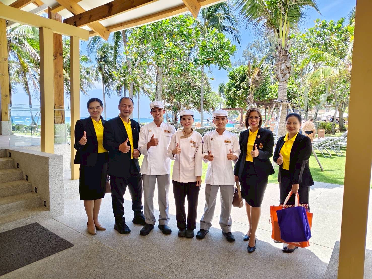 นิเทศติดตามประเมินผลการฝึกประสบการณ์วิชาชีพ/ฝึกอาชีพ นักเรียน นักศึกษา ในสถานประกอบการ