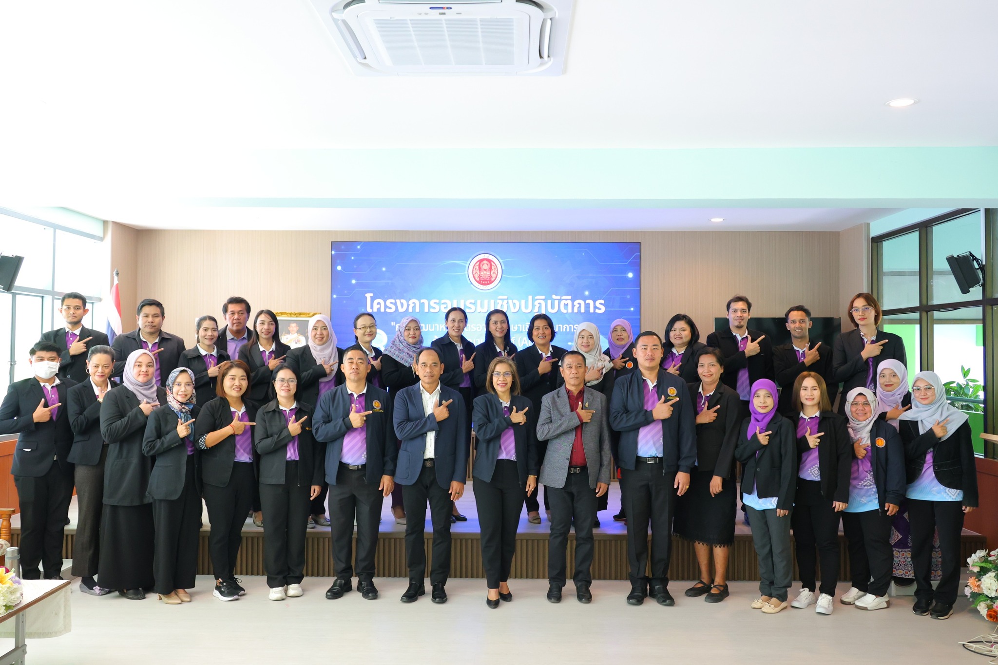 โครงการอบรมเชิงปฏิบัติการ “การพัฒนาหลักสูตรอาชีวศึกษาเชิงบูรณาการ ด้วยปัญญาประดิษฐ์ (AI) เพื่อสร้างนวัตกรรมและอาชีพชุมชน”