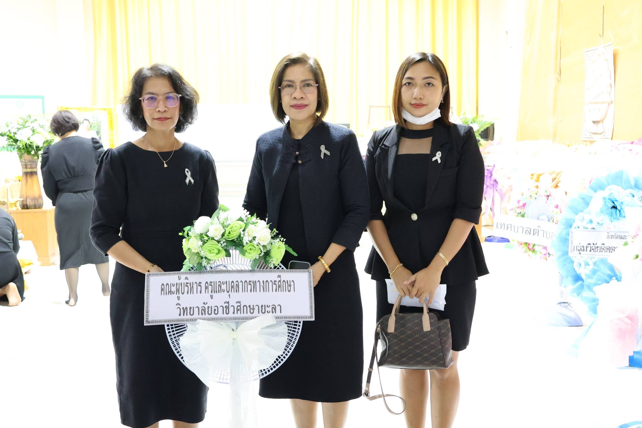 ร่วมพิธีอภิธรรมศพ