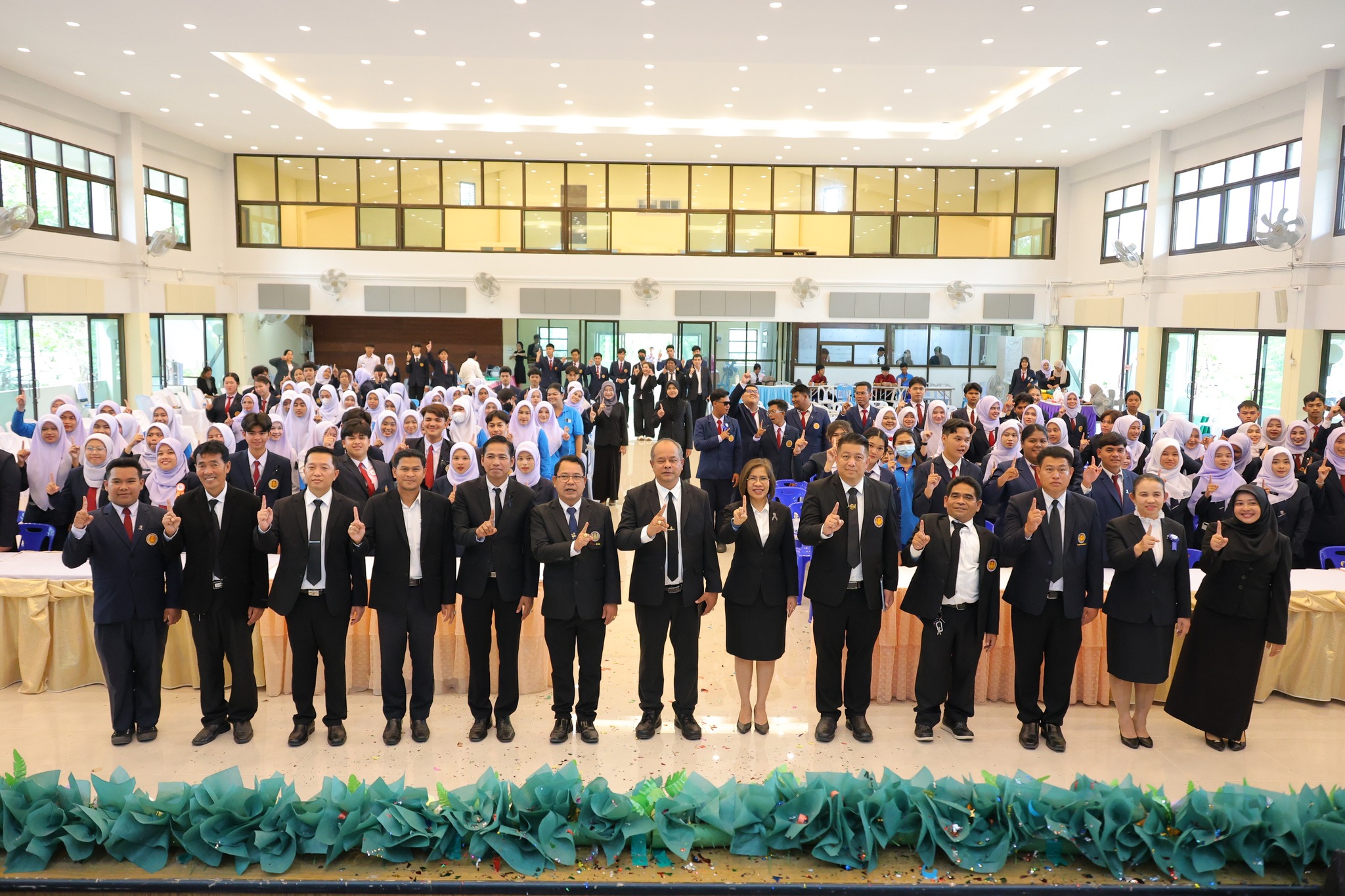 พิธีปิดงานประชุมวิชาการ อวท. การแข่งขันทักษะวิชาชีพและทักษะพื้นฐาน ระดับอาชีวศึกษาจังหวัดยะลา ครั้งที่ 36 ประจำปีการศึกษา 2568