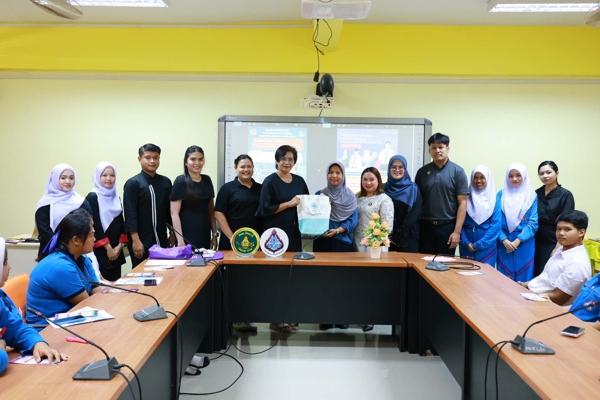 แนะแนวการศึกษาต่อสายอาชีพ และการรับสมัครนักเรียน นักศึกษาใหม่ ประจำปีการศึกษา 2569 ณ โรงเรียนราชมุนีรังสฤษฏ์