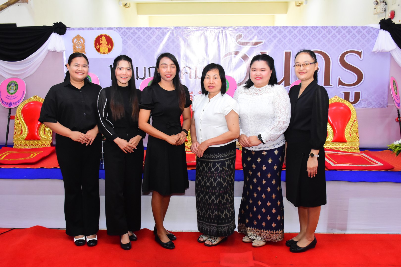 ทำบุญตักบาตร เพื่อเป็นการอุทิศส่วนกุศลแด่ครูผู้มีพระคุณ เนื่องในวันครูแห่งชาติ จังหวัดยะลา ประจำปี 2569