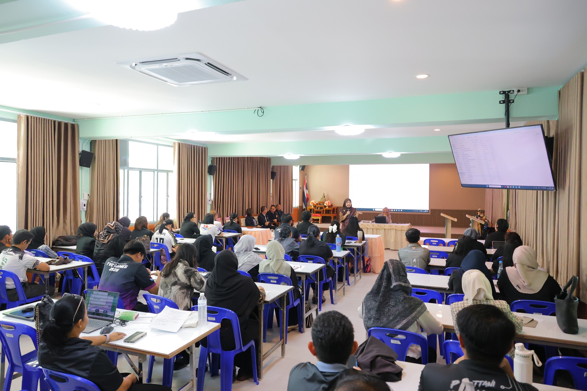 โครงการอบรมเชิงปฏิบัติการพัฒนาสมรรถนะครูที่ปรึกษา เชิงจิตวิทยา (Basic Counselor Skills Development for Academic Advisors) ยกระดับสู่ผู้ให้คำปรึกษาเบื้องต้น