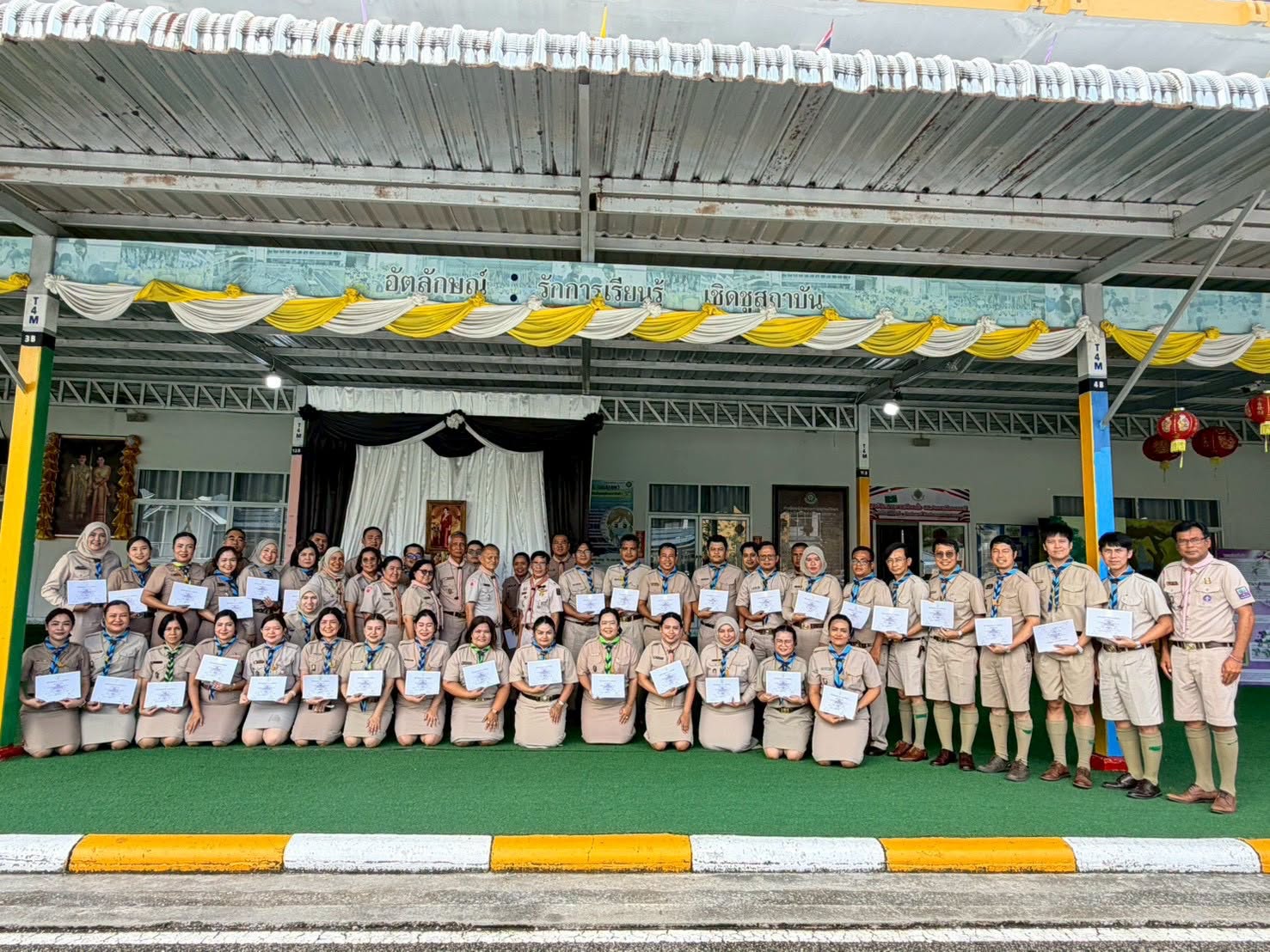 เข้ารับการสัมภาษณ์เพื่อขอรับเครื่องหมายวูดแบดจ์ ๒ ท่อน