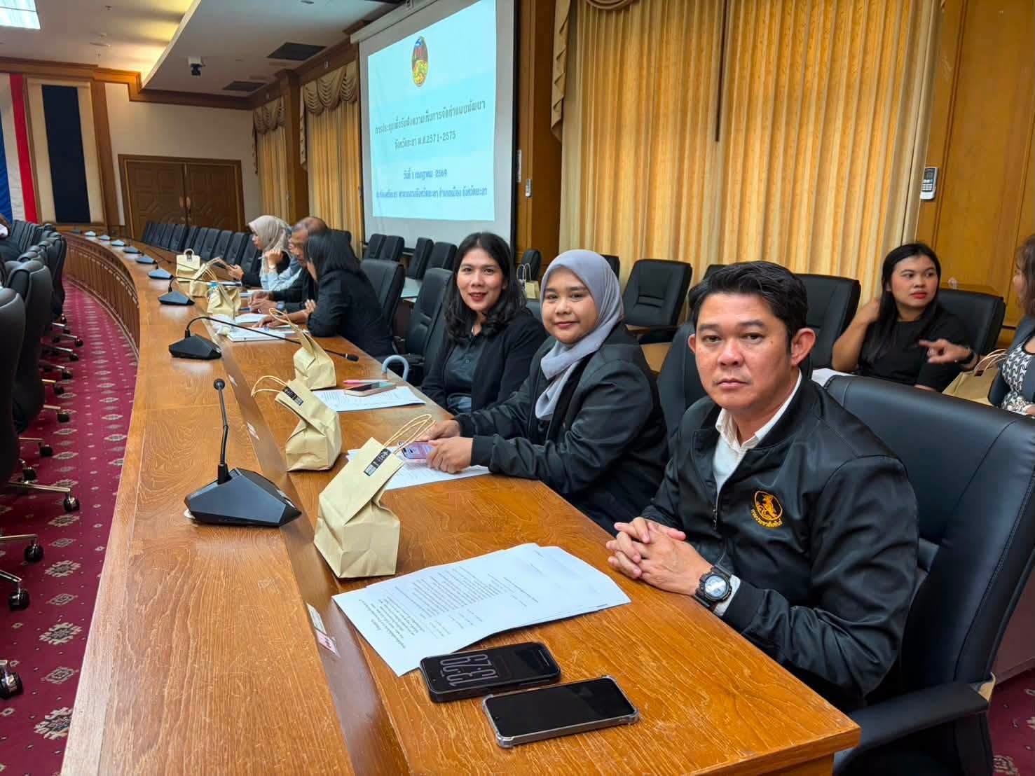 ประชุมรับฟังความคิดเห็นเกี่ยวกับ (ร่าง) เป้าหมายการพัฒนาจังหวัดยะลา 20 ปี (พ.ศ. 2566–2585) ช่วงที่ 2 (พ.ศ. 2571–2575) ฉบับปรับปรุง ปีงบประมาณ พ.ศ. 2571 และ (ร่าง) แผนพัฒนาจังหวัดยะลา 5 ปี พ.ศ. 2571–2575
