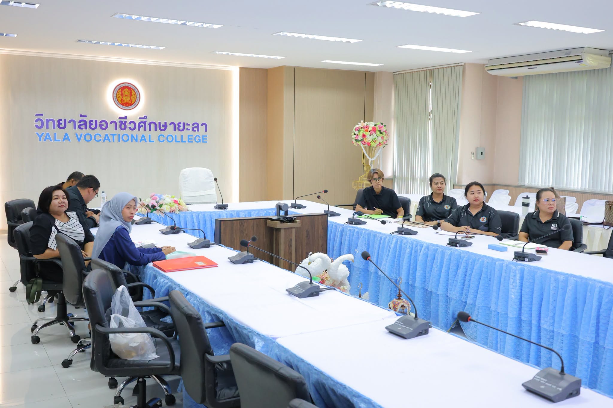 ประชุมหารือการจัดแสดงนิทรรศการผลงาน การขับเคลื่อนระบบธนาคารหน่วยกิจจังหวัดยะลา สู่การเรียนรู้ตลอดชีวิต (Yala Credit Bank Forum)
