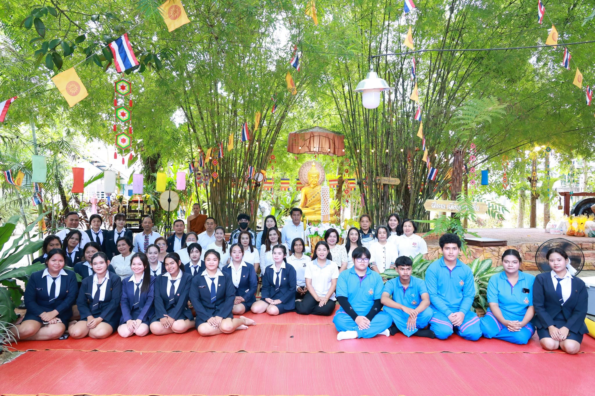 ร่วมแห่เทียนพรรษาและถวายต้นเทียน เนื่องในวันอาสาฬหบูชาและวันเข้าพรรษา ประจำปีพุทธศักราช 2569