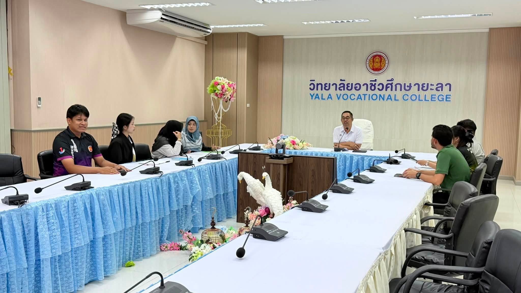 ประชุมกำกับ ติดตาม เตรียมความพร้อมคณะดำเนินงานศูนย์บ่มเพาะผู้ประกอบการอาชีวศึกษา