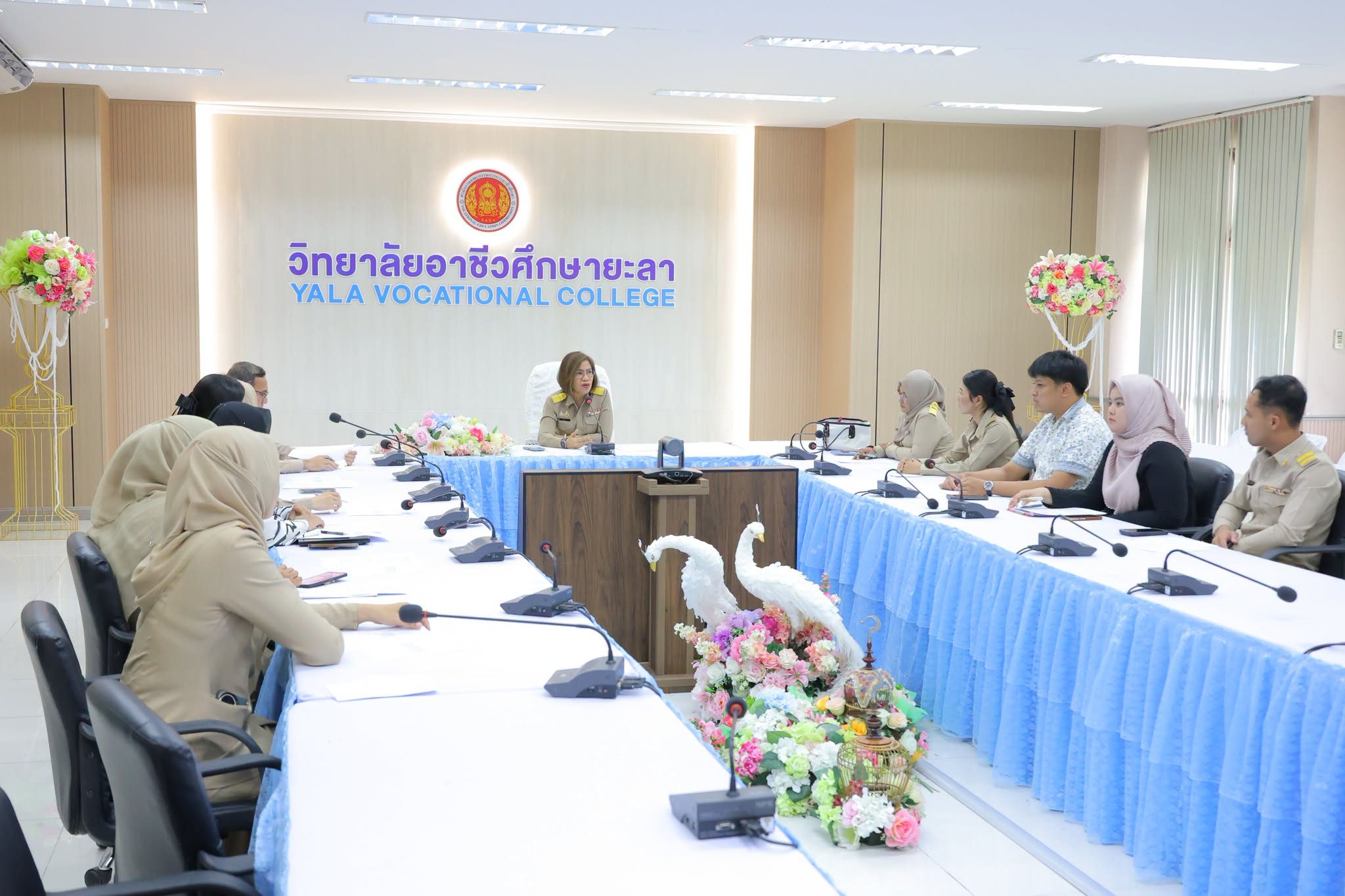 การประชุมเตรียมความพร้อมอบรมเชิงปฏิบัติการพัฒนาภาวะผู้นำและทักษะการปฏิบัติงานองค์การนักวิชาชีพในอนาคตแห่งประเทศไทย (อวท.)
