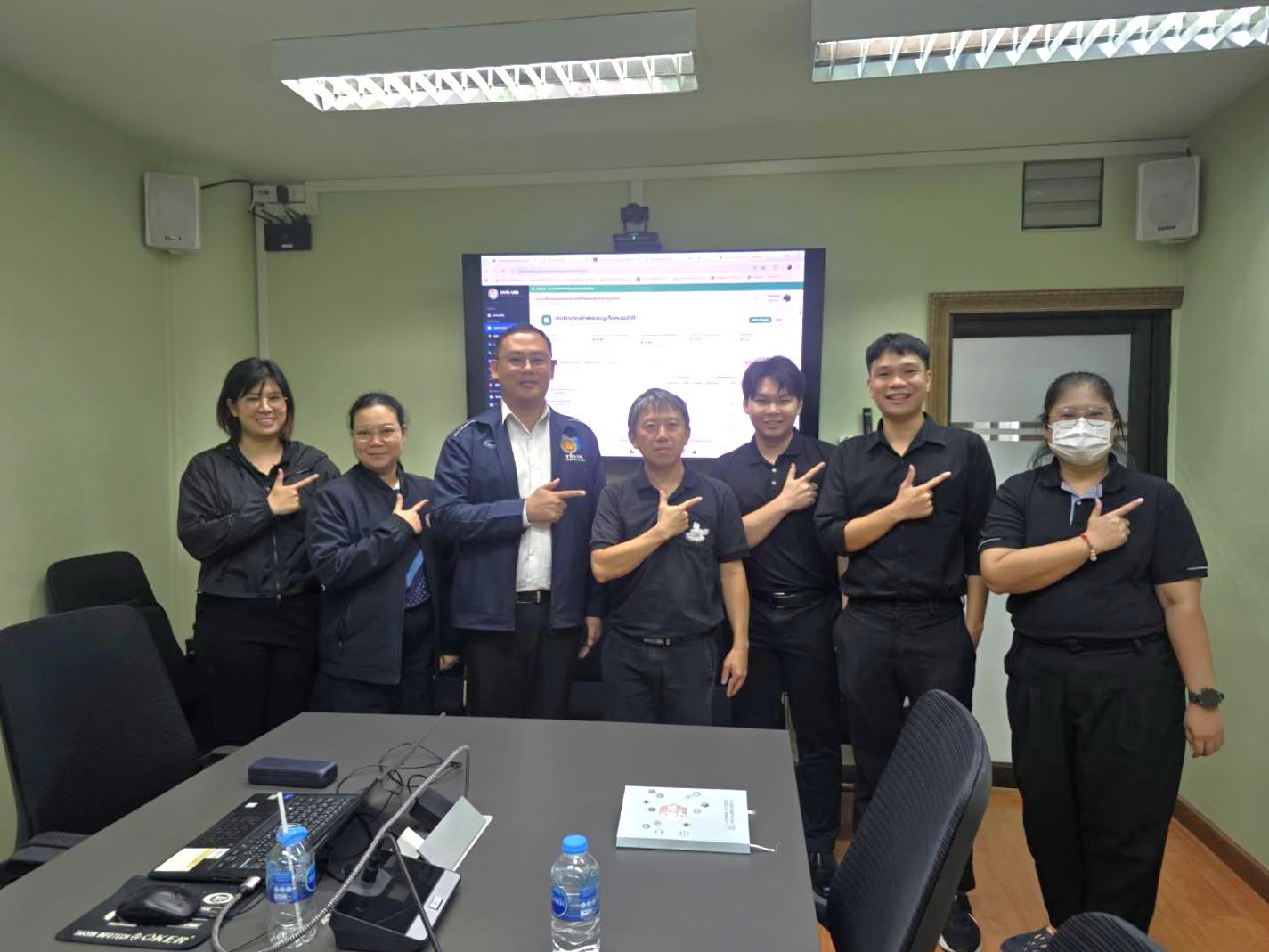 การประชุมหารือเพื่อขับเคลื่อนการบริหารจัดการข้อมูลการติดตามและการรายงานผลงบประมาณค่าสาธารณูปโภคของสถานศึกษา