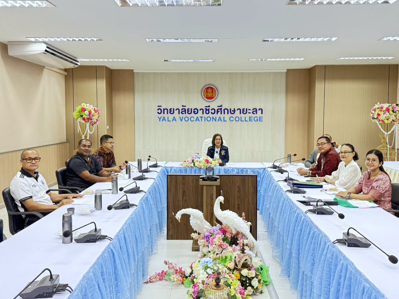การประชุมคณะกรรมการจัดทำแบบรูปรายการงานก่อสร้าง กำหนดราคากลาง จัดทำร่างขอบเขตของงาน (TOR) และแบ่งงวดเงินงวดงาน สำหรับจ้างปรับปรุงบ้านพักครูเรือนแถว 2 ชั้น และบ้านพักครูเรือนแถวชั้นเดียว